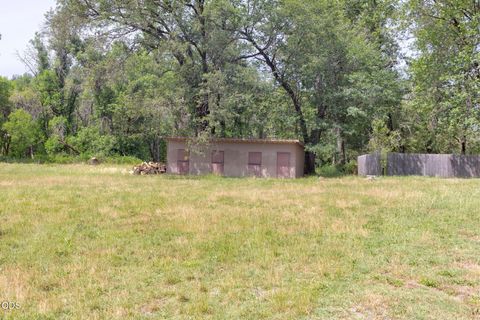 Tiny photo for 782 Covered Bridge Road, Rogue River, OR 97537 (MLS # 220222099)