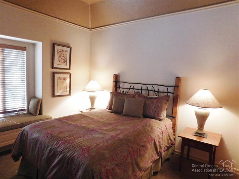 StoneTH - Residential