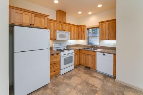 Tiny photo for 2339 NW Labiche Lane #UNIT 6, Bend, OR 97703 (MLS # 220215561)