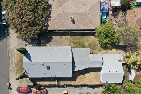 Tiny photo for 840 Palm Street, Medford, OR 97501 (MLS # 220215107)