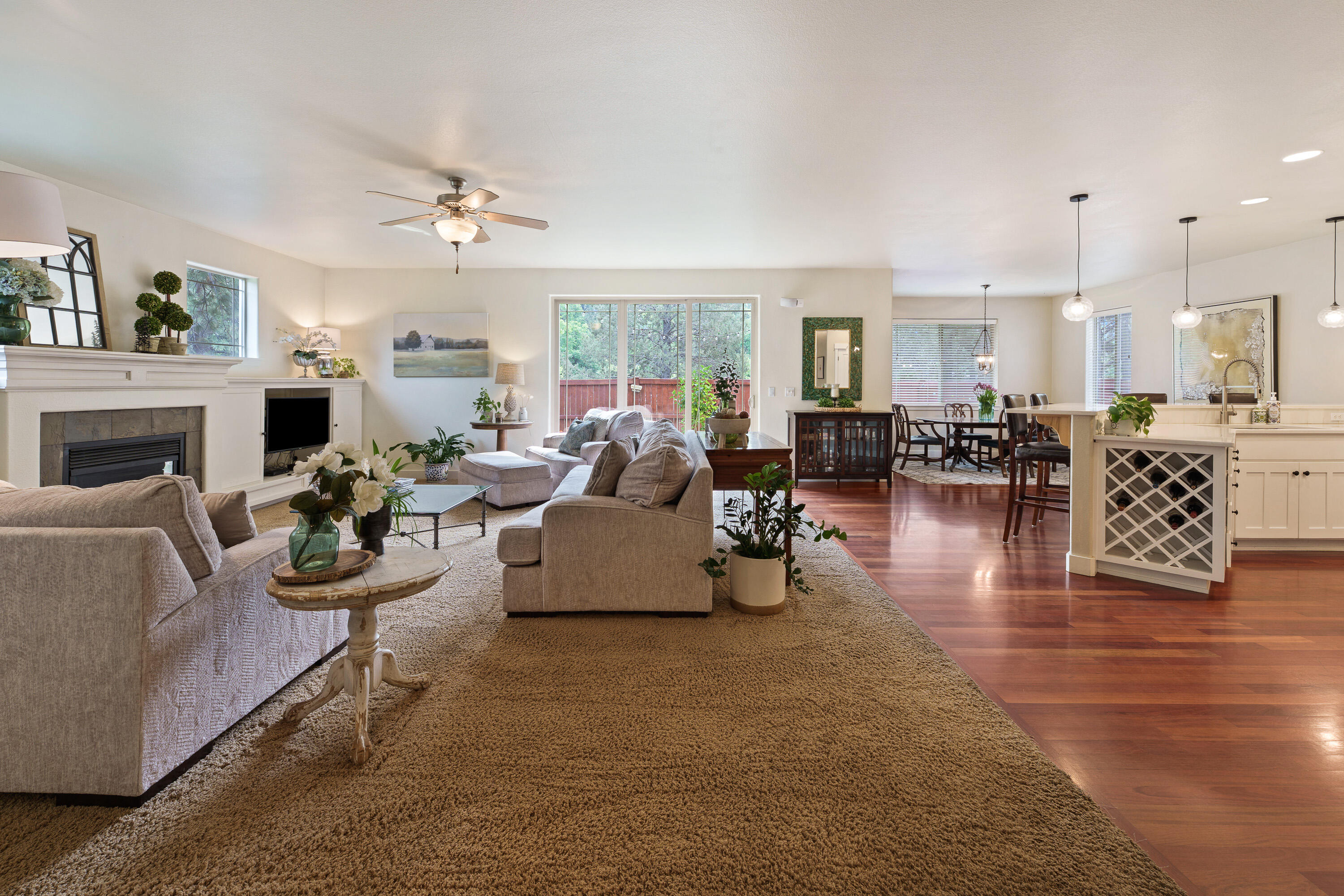 Skyliner Summit - Residential