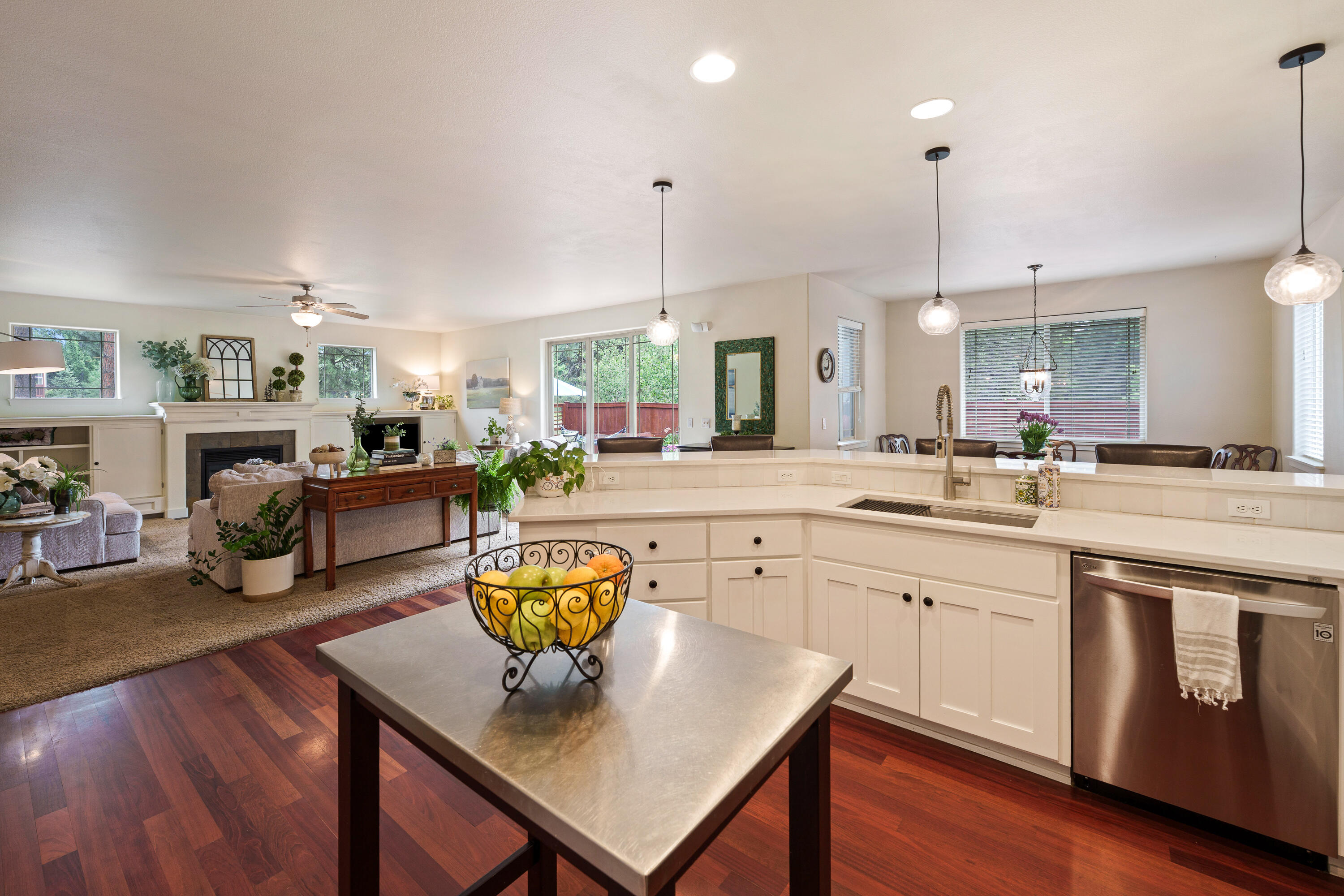 Skyliner Summit - Residential