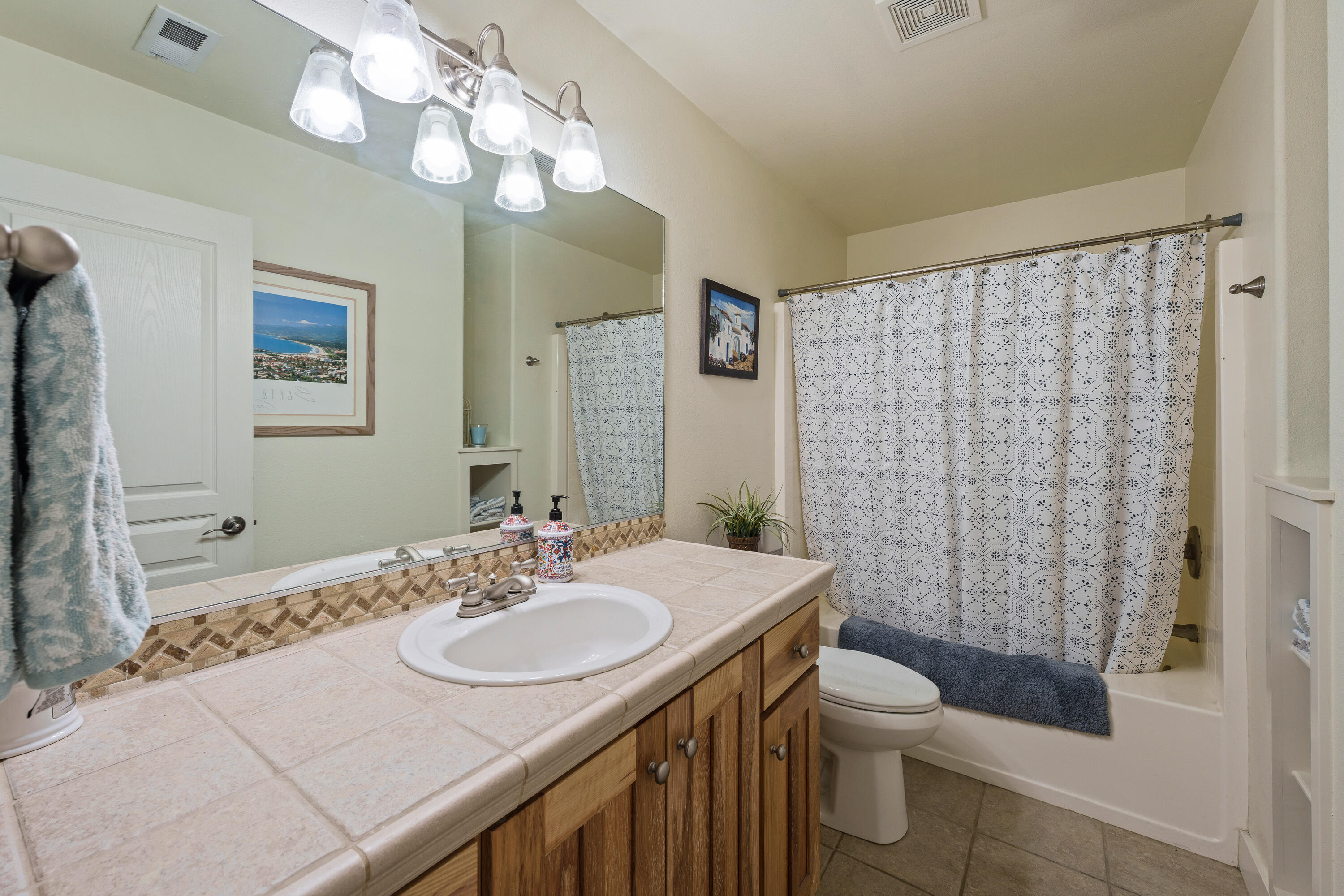 Skyliner Summit - Residential