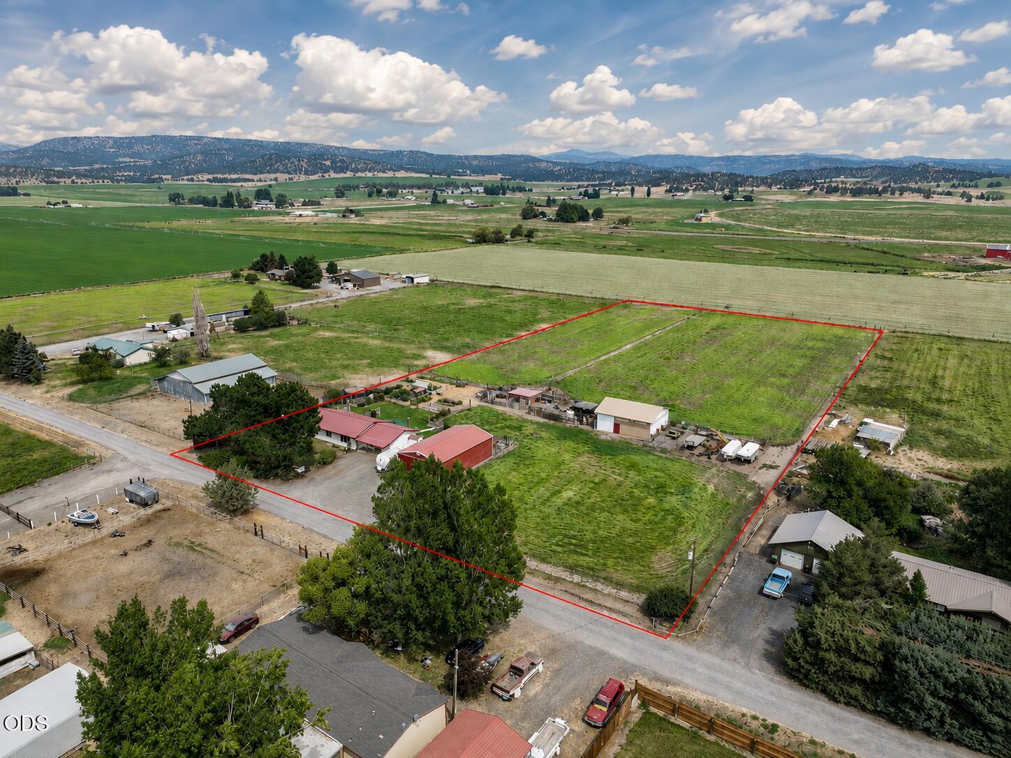 7432 NW Vista View Road