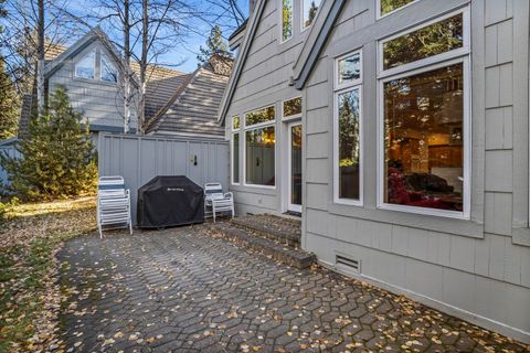 Tiny photo for 57082 Peppermill Circle #35-C, Sunriver, OR 97707 (MLS # 220219592)