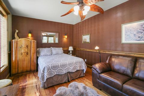 Tiny photo for 195 E E Street, Jacksonville, OR 97530 (MLS # 220212183)