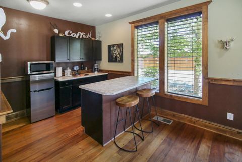 Tiny photo for 195 E E Street, Jacksonville, OR 97530 (MLS # 220212183)