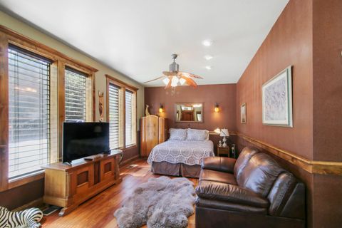 Tiny photo for 195 E E Street, Jacksonville, OR 97530 (MLS # 220212183)