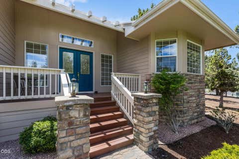 Tiny photo for 8280 Junco Court, Redmond, OR 97756 (MLS # 220222908)