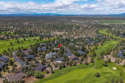 Tiny photo for 8280 Junco Court, Redmond, OR 97756 (MLS # 220222908)