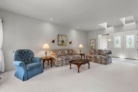 Tiny photo for 8280 Junco Court, Redmond, OR 97756 (MLS # 220222908)