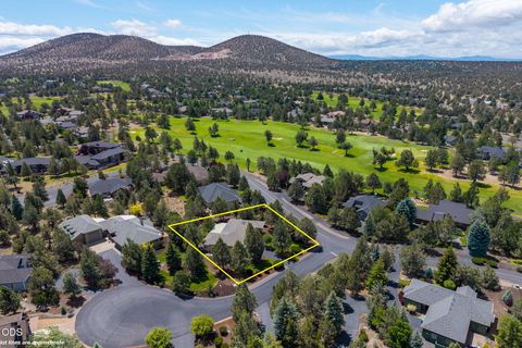 Tiny photo for 8280 Junco Court, Redmond, OR 97756 (MLS # 220222908)