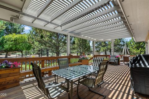Tiny photo for 8280 Junco Court, Redmond, OR 97756 (MLS # 220222908)