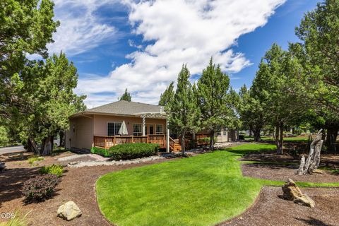 Tiny photo for 8280 Junco Court, Redmond, OR 97756 (MLS # 220222908)