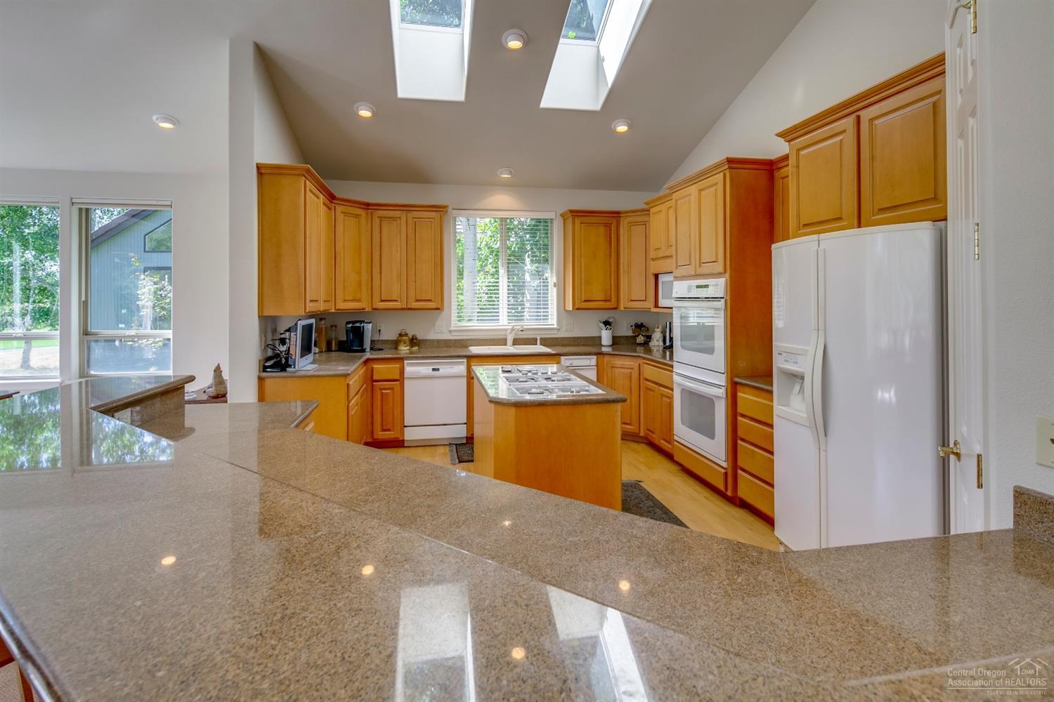 Broken Top - Residential