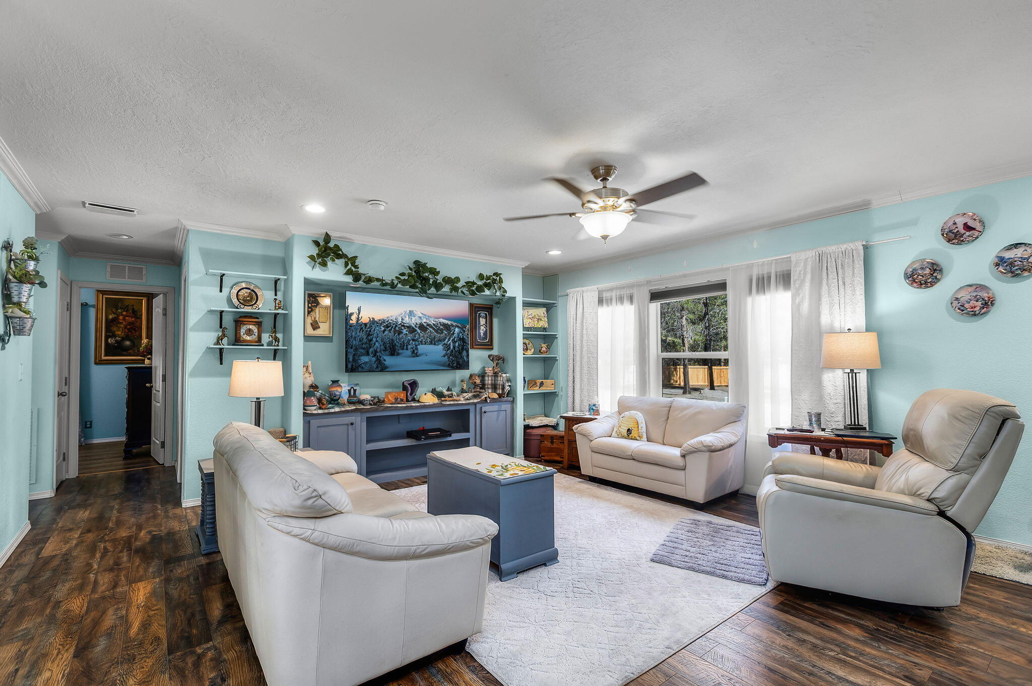 15675 Holiday Court