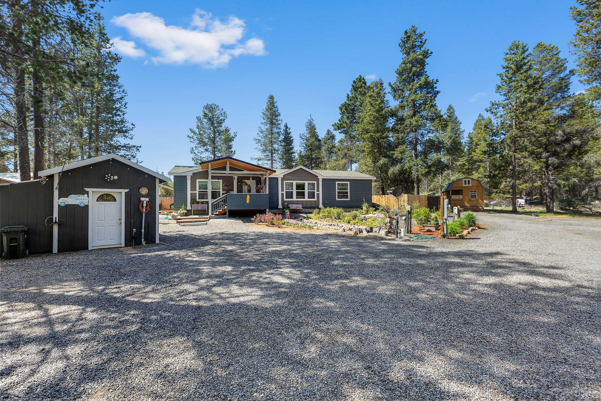 15675 Holiday Court