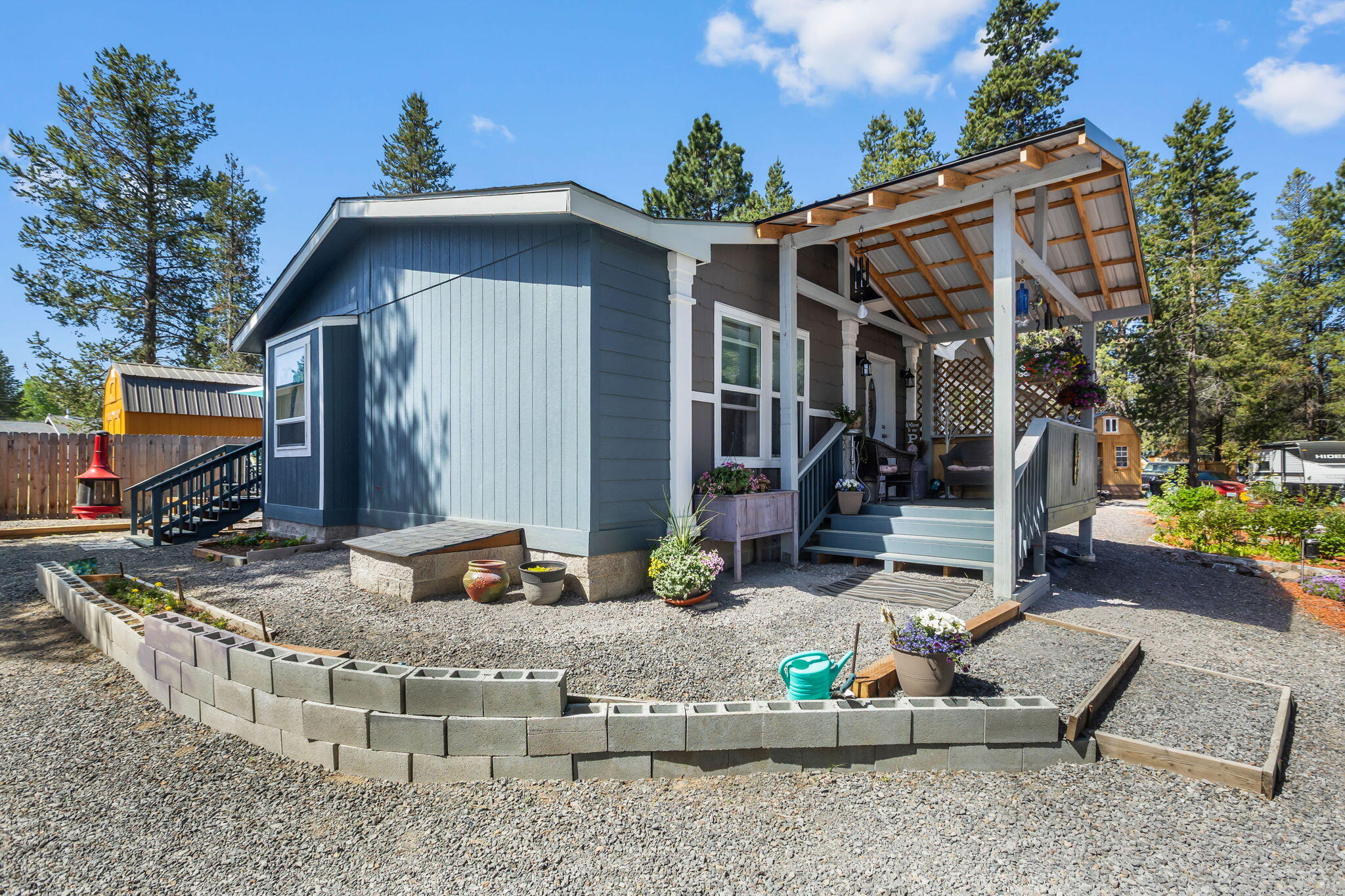 15675 Holiday Court