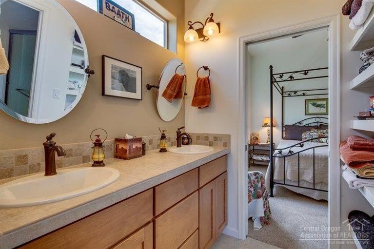 Eagle Crest - Residential