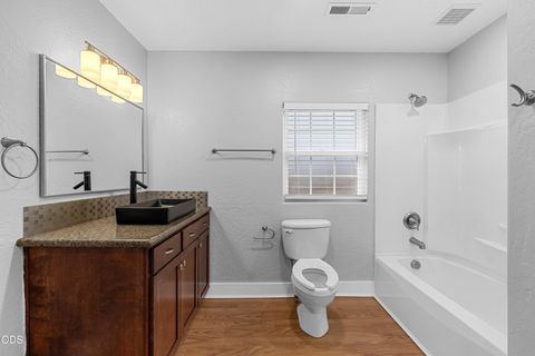 Tiny photo for 319 S Ivy Street, Medford, OR 97501 (MLS # 220223008)