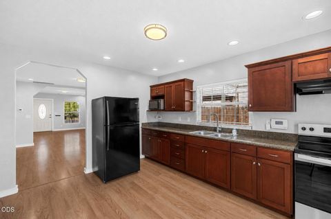 Tiny photo for 319 S Ivy Street, Medford, OR 97501 (MLS # 220223008)