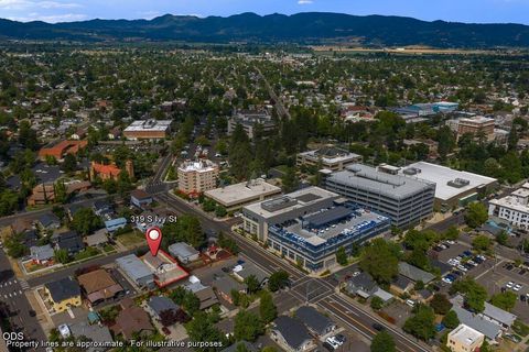 Tiny photo for 319 S Ivy Street, Medford, OR 97501 (MLS # 220223008)