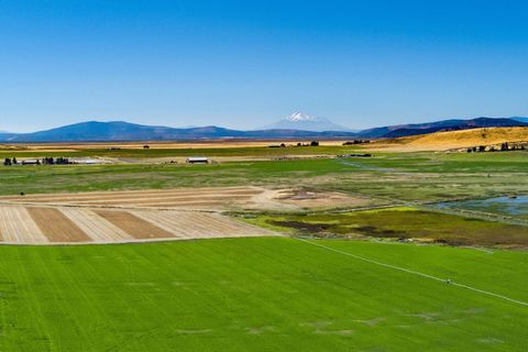 Tiny photo for 392 Del Fatti Lane, Klamath Falls, OR 97603 (MLS # 220212480)