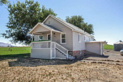 Tiny photo for 392 Del Fatti Lane, Klamath Falls, OR 97603 (MLS # 220212480)