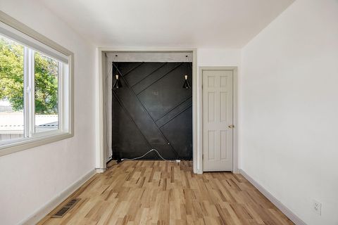 Tiny photo for 392 Del Fatti Lane, Klamath Falls, OR 97603 (MLS # 220212480)