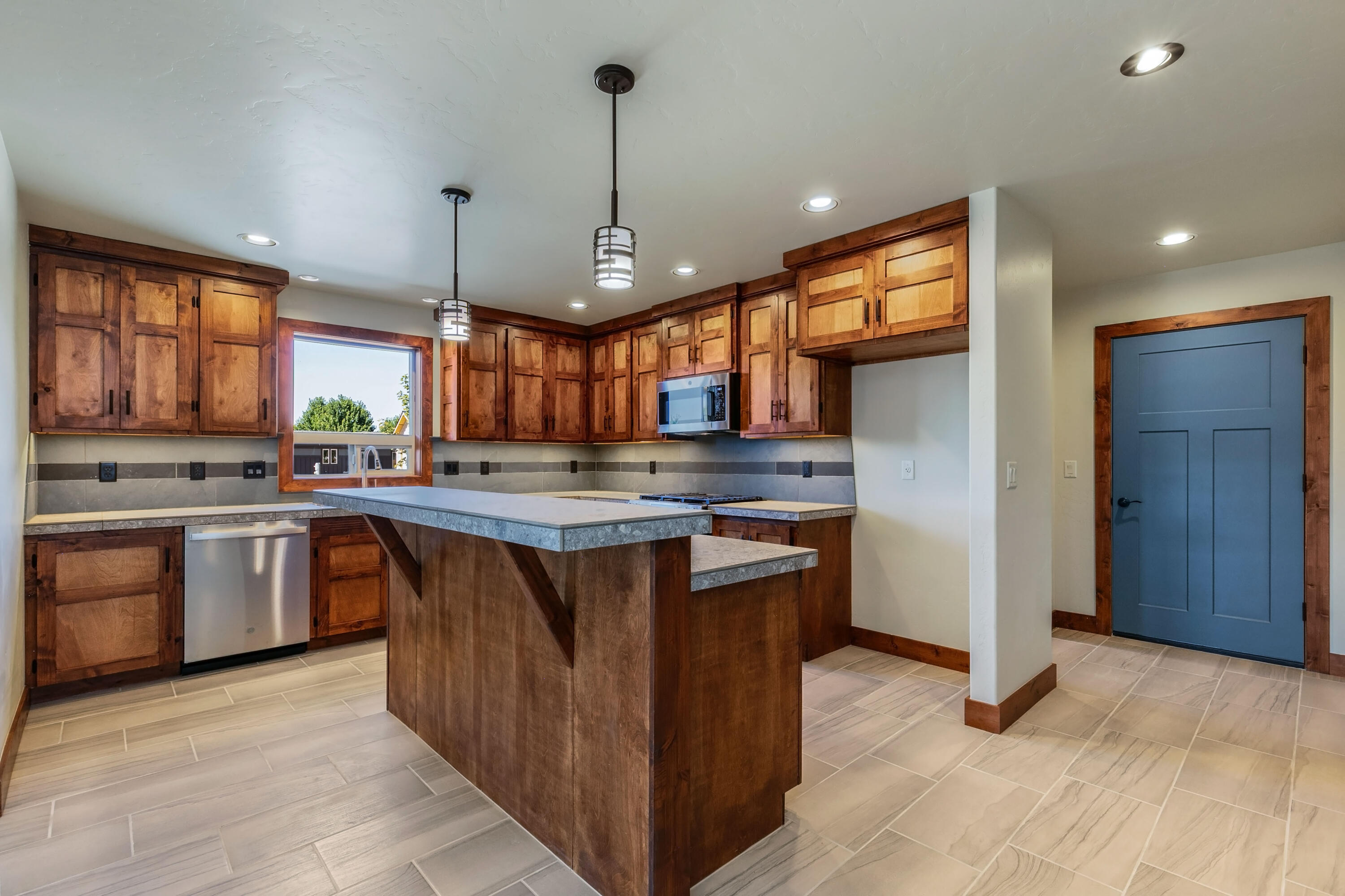 Ironhorse - Residential