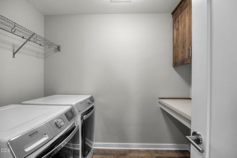 Tiny photo for 4395 SW 36th Street, Redmond, OR 97756 (MLS # 220229934)