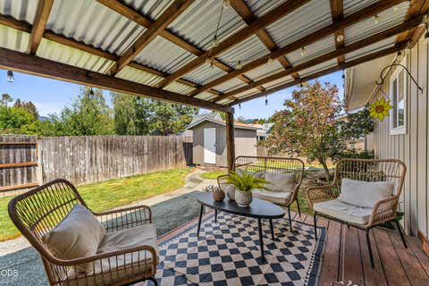 Tiny photo for 1310 SE Perry Street, Grants Pass, OR 97526 (MLS # 220227204)