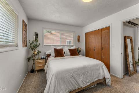 Tiny photo for 1310 SE Perry Street, Grants Pass, OR 97526 (MLS # 220227204)