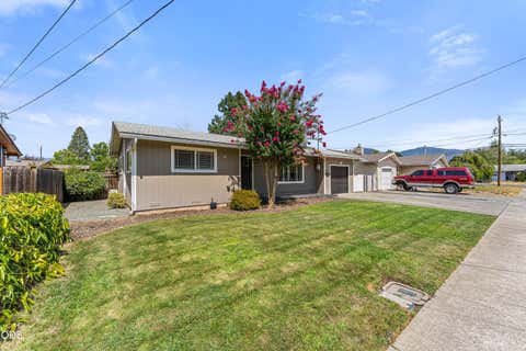 Tiny photo for 1310 SE Perry Street, Grants Pass, OR 97526 (MLS # 220227204)