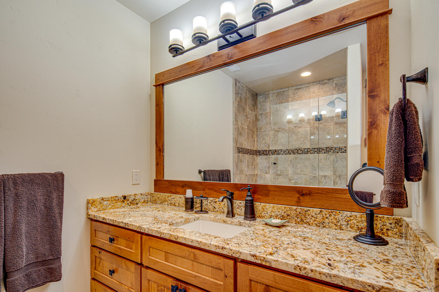 Eagle Crest - Residential