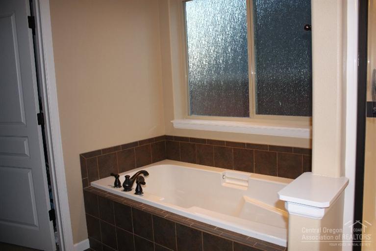 Ochoco Pointe - Residential