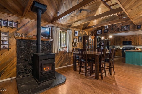 Tiny photo for 52511 Antler Lane, La Pine, OR 97739 (MLS # 220226685)