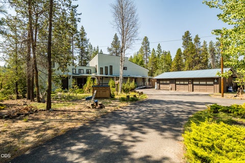Tiny photo for 52511 Antler Lane, La Pine, OR 97739 (MLS # 220226685)