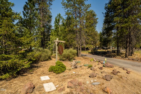 Tiny photo for 52511 Antler Lane, La Pine, OR 97739 (MLS # 220226685)