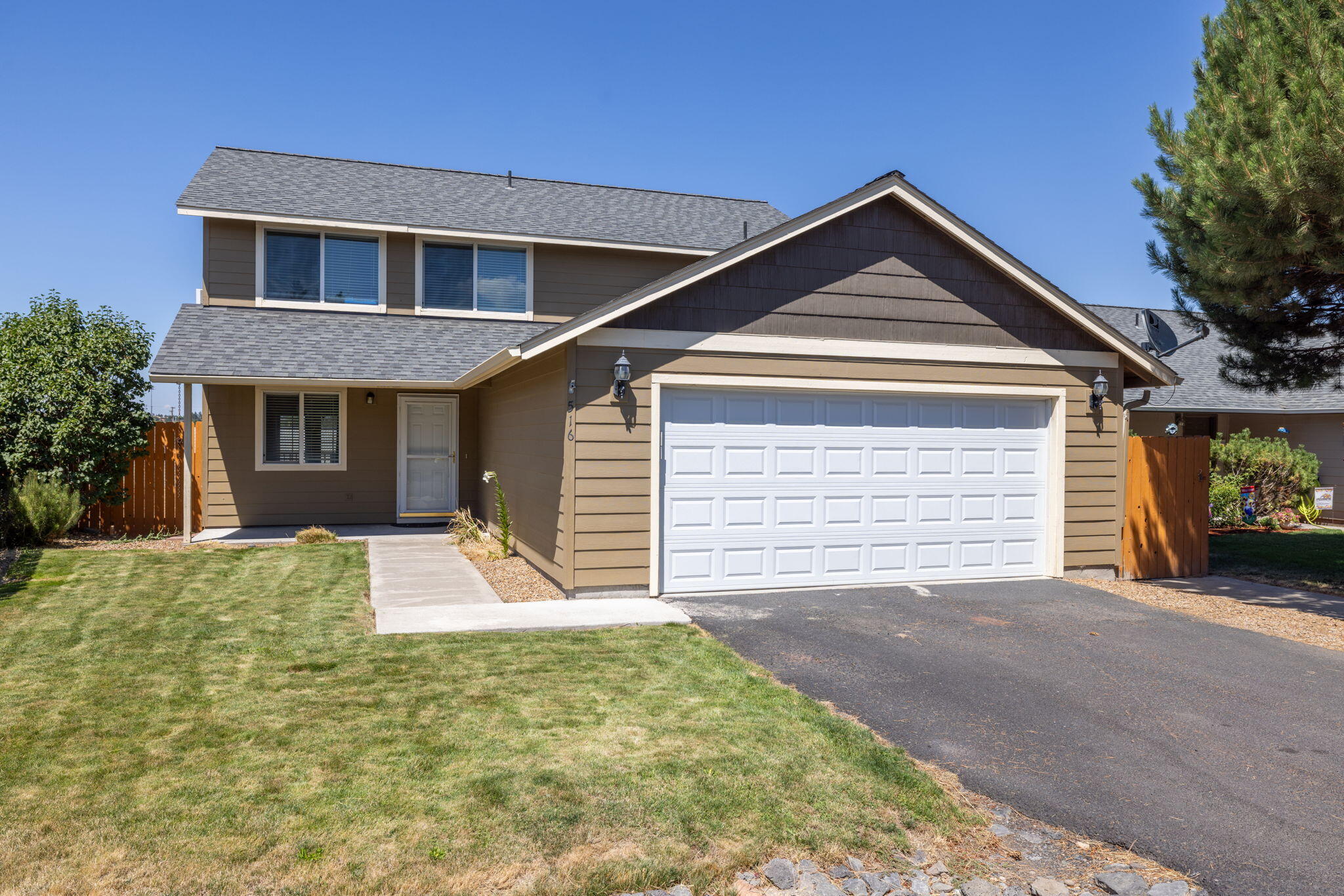 The Pines at Madras - Residential