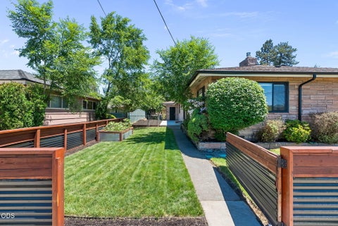 Tiny photo for 408 NE Hawthorne Avenue, Bend, OR 97701 (MLS # 220223745)