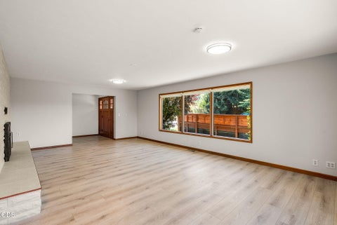 Tiny photo for 408 NE Hawthorne Avenue, Bend, OR 97701 (MLS # 220223745)