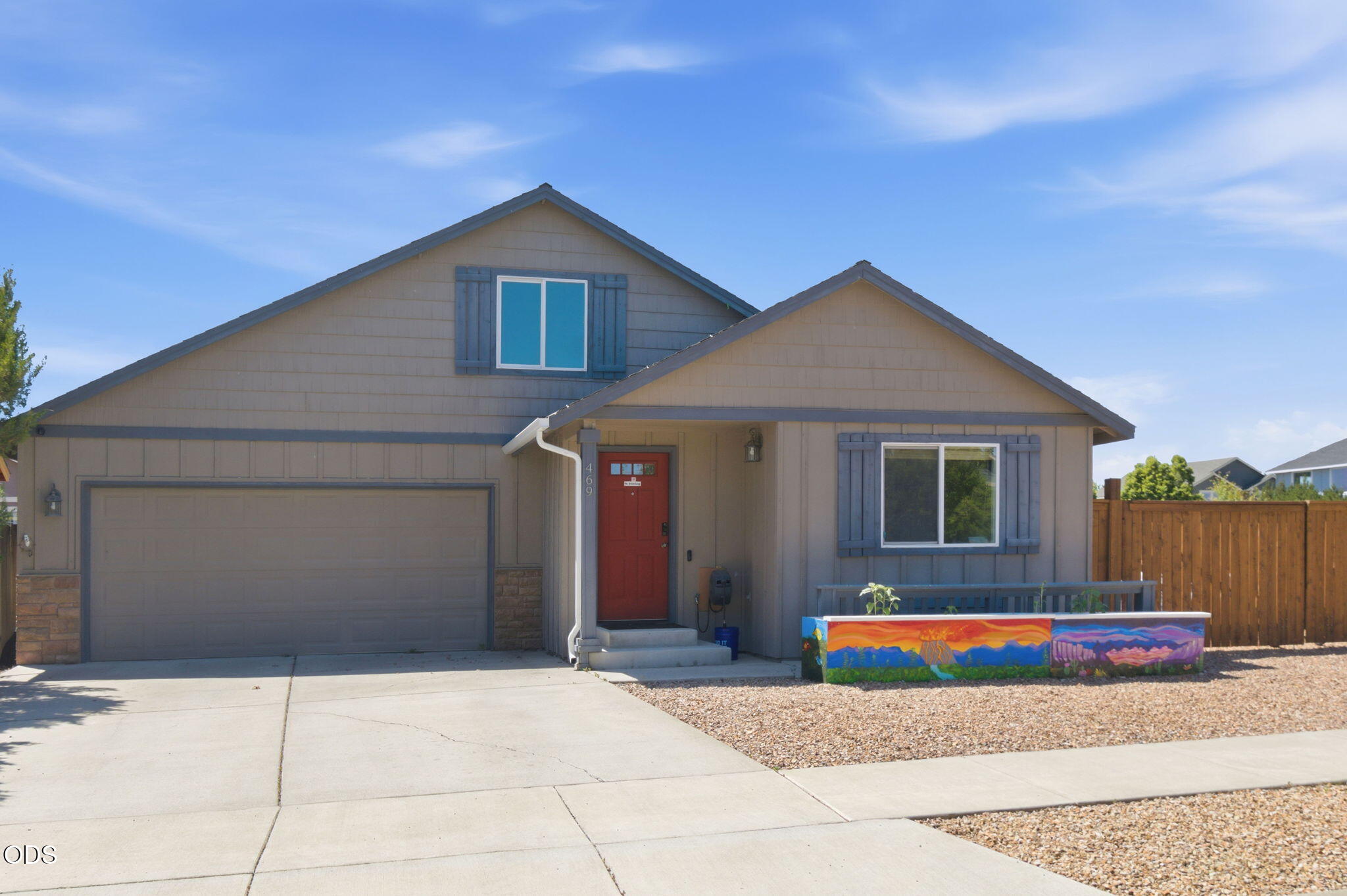 469 NW 24th Place