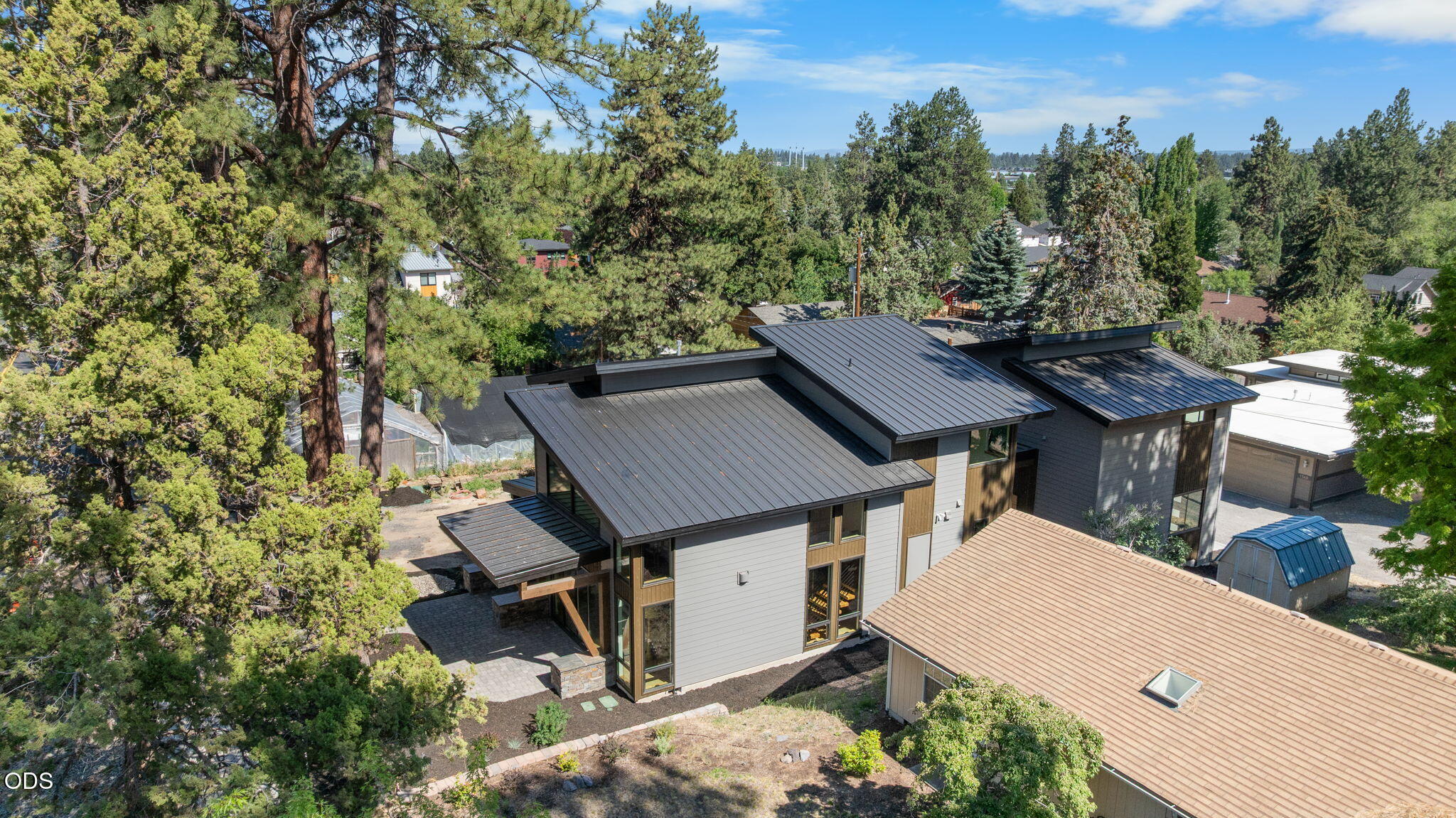1565 NW Galveston Ave, Bend, OR, 97703, USA, 5 Bedrooms Bedrooms, ,5 BathroomsBathrooms,Residential,Active,1565 NW Galveston Ave,220221457