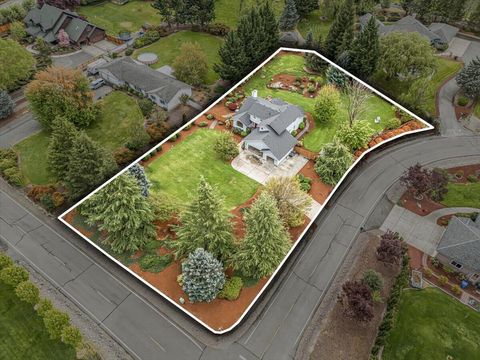 Tiny photo for 133 Kingsgate Way, Grants Pass, OR 97527 (MLS # 220219640)