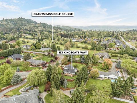 Photo of 133 Kingsgate Way, Grants Pass, OR 97527 (MLS # 220219640)