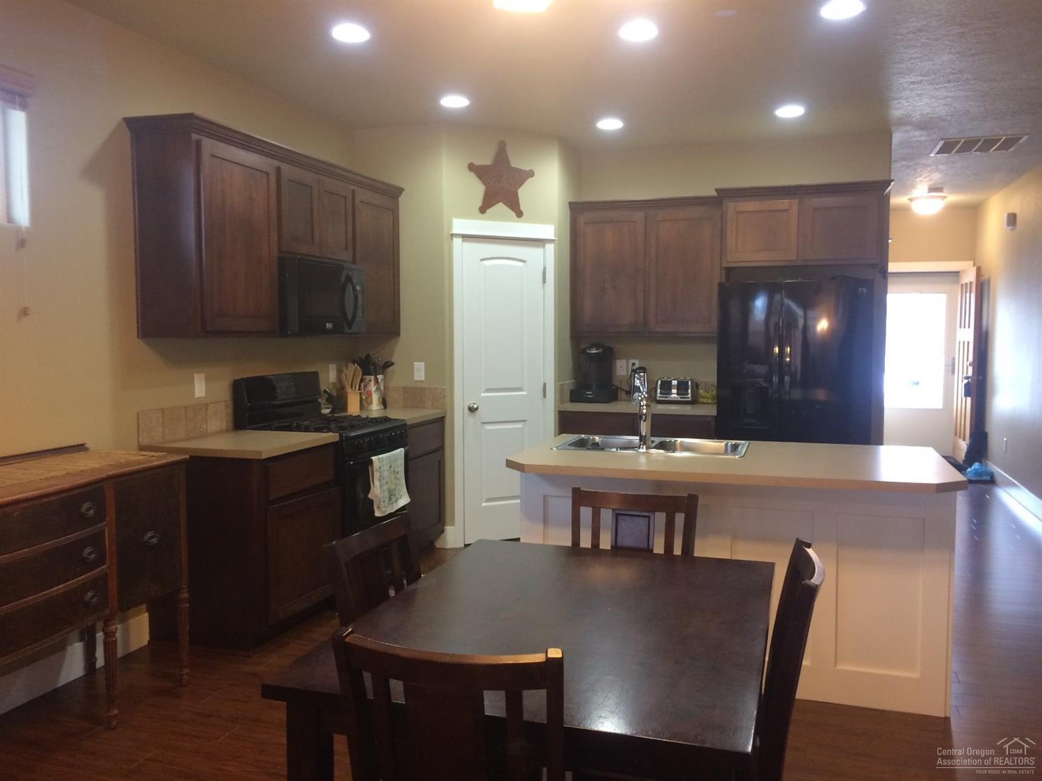 Gannon Point - Residential