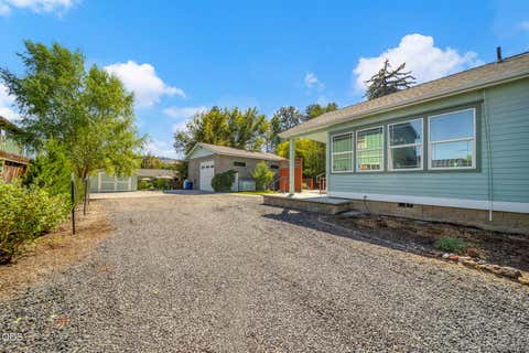 Photo of 143 SW Beaver Street, Prineville, OR 97754 (MLS # 220227057)