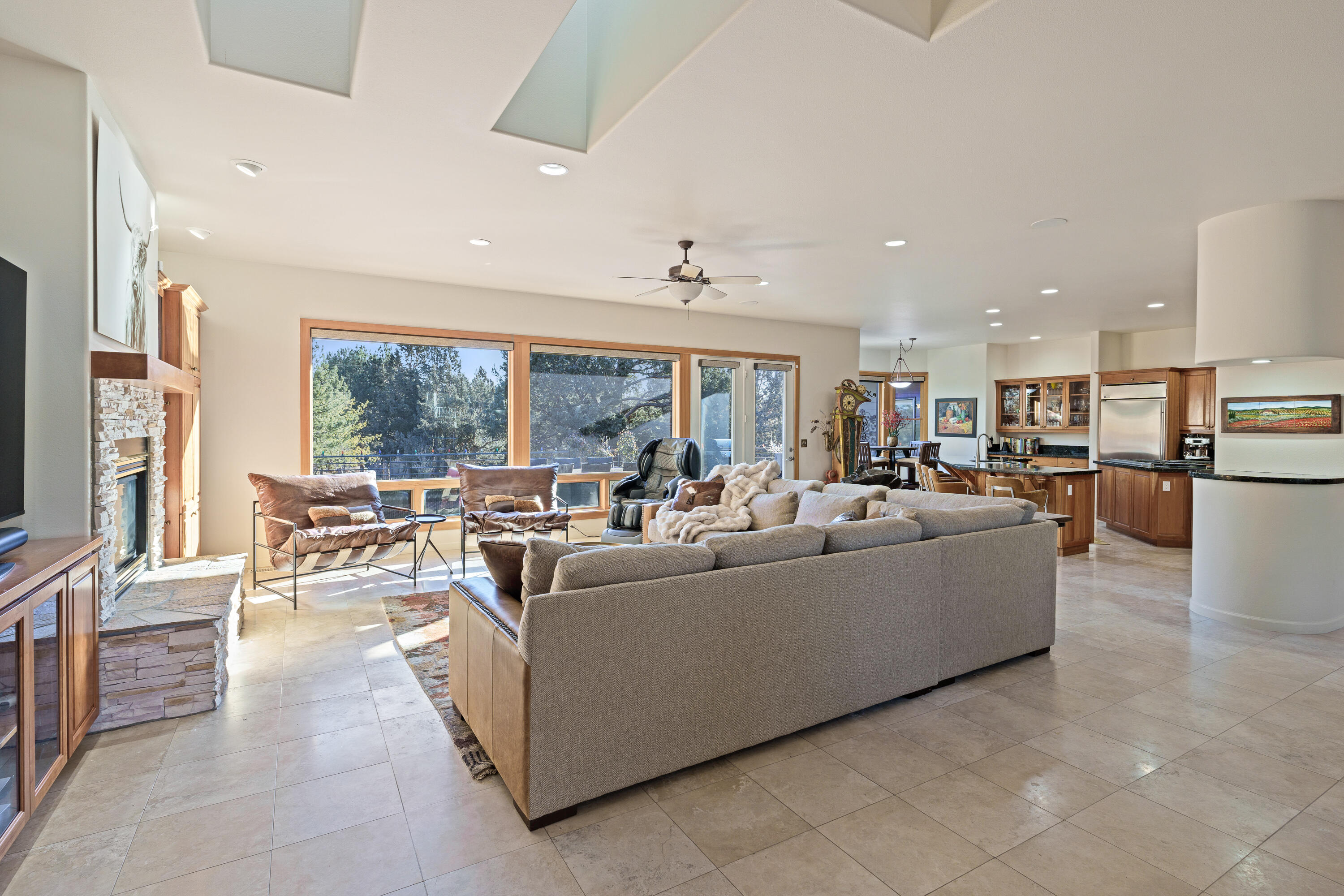 2480 Thrush Court