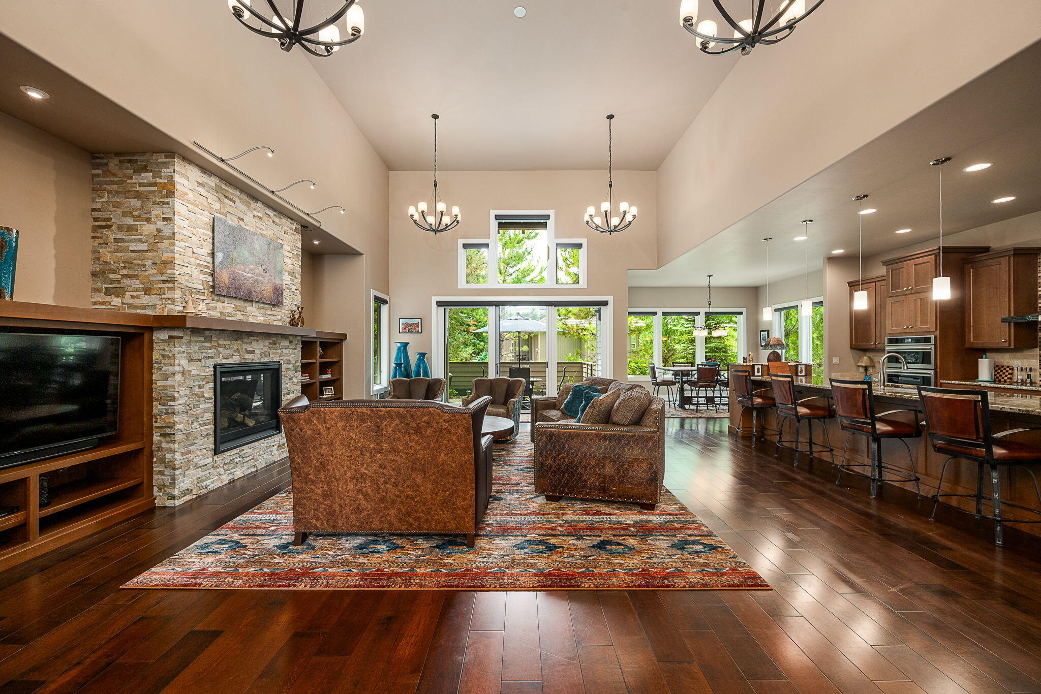 Broken Top - Residential